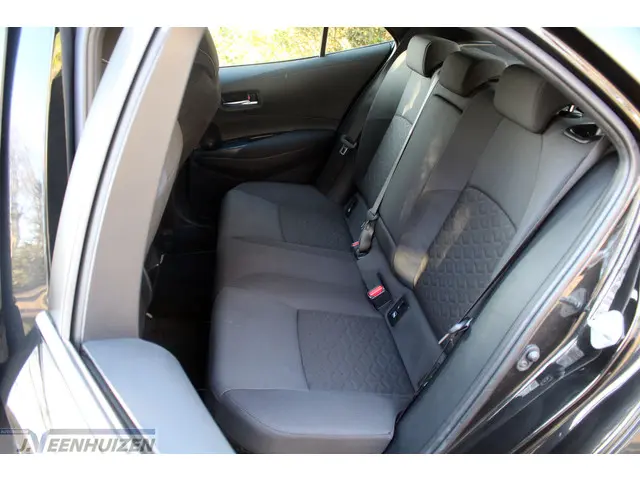 Toyota Corolla 1.8 Hybrid Business 2020 Hybride Benzine 14