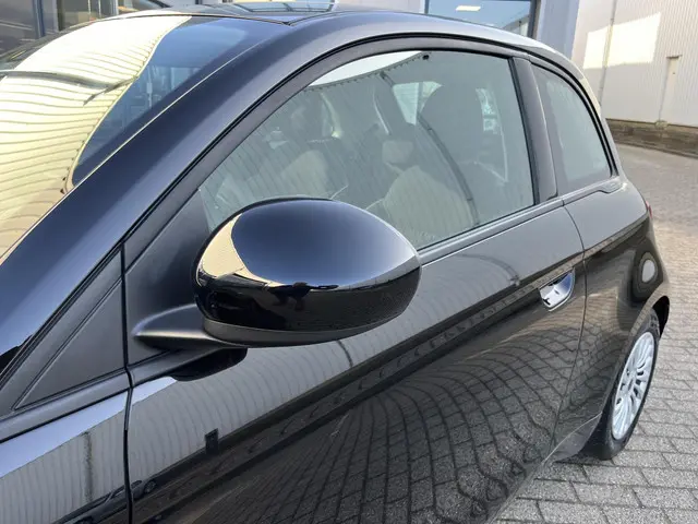 Fiat 500e 42 kWh 2023 Elektrisch 31