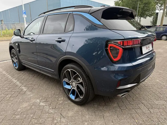 Lynk & Co 01 1.5 2025 Hybride Benzine 7