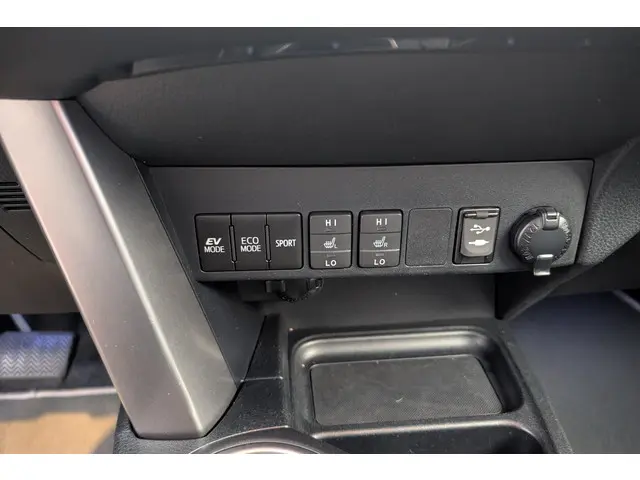 Toyota RAV4 2.5 Hybrid Executive 2017 Hybride Benzine 25