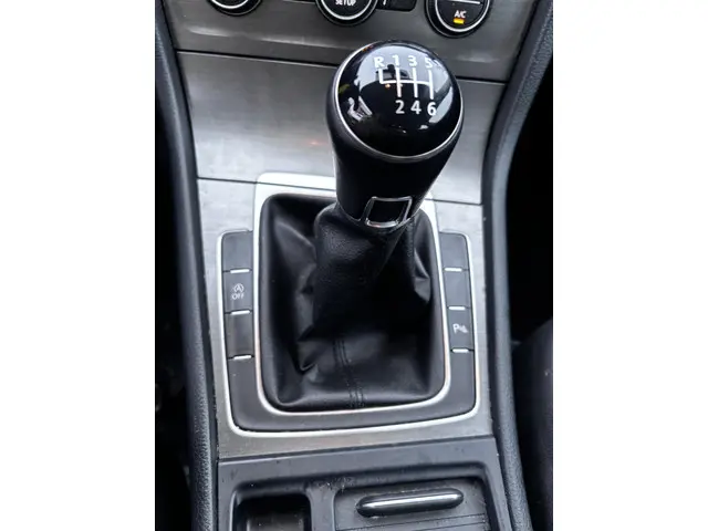 Volkswagen Golf 1.2 TSI Comfortline 2013 Benzine 18