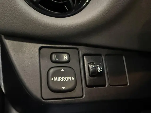 Toyota Yaris 1.5 Hybrid Aspiration 2018 Hybride Benzine 27