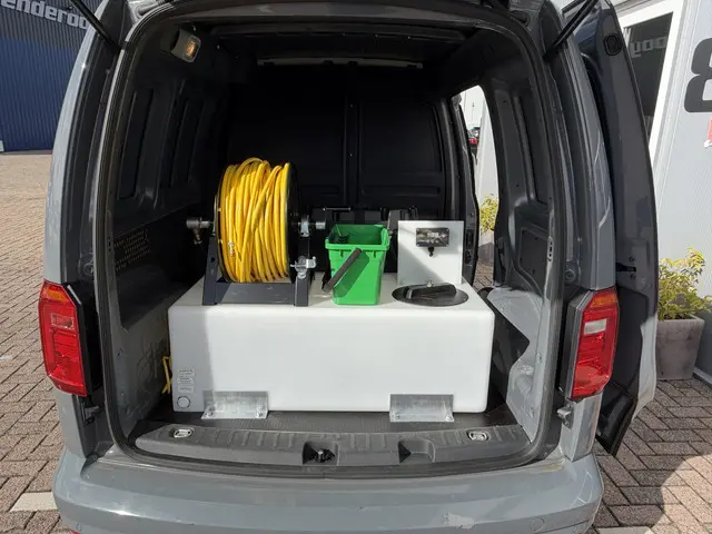 Volkswagen Caddy 2.0 TDI Glaswas inrichting. 2018 Diesel 15