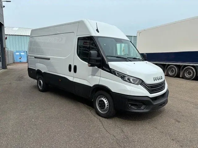 Iveco Daily 35S16V A8 L2H2 2024 Diesel 2