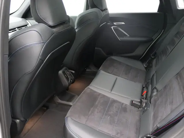 BMW iX1 eDrive20 2025 Elektrisch 24