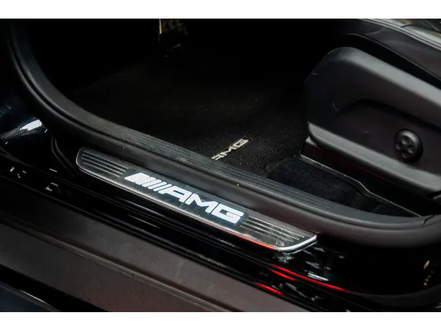 Mercedes-Benz GLC AMG 63 S 4MATIC+ 2018 Benzine 26