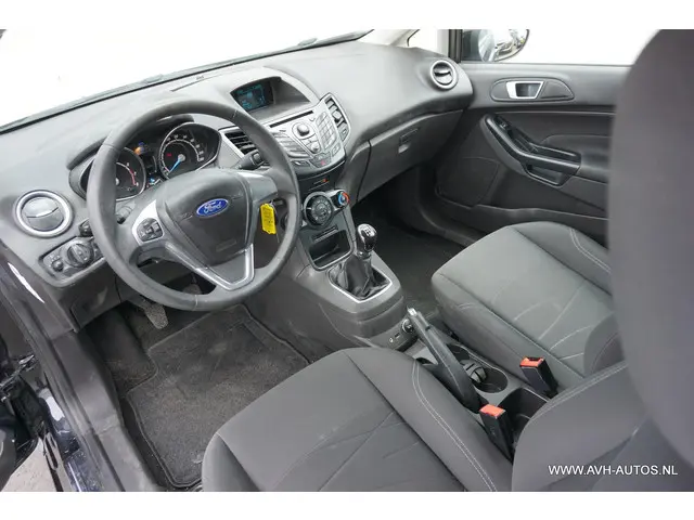 Ford Fiesta 1.25 2013 Benzine 5
