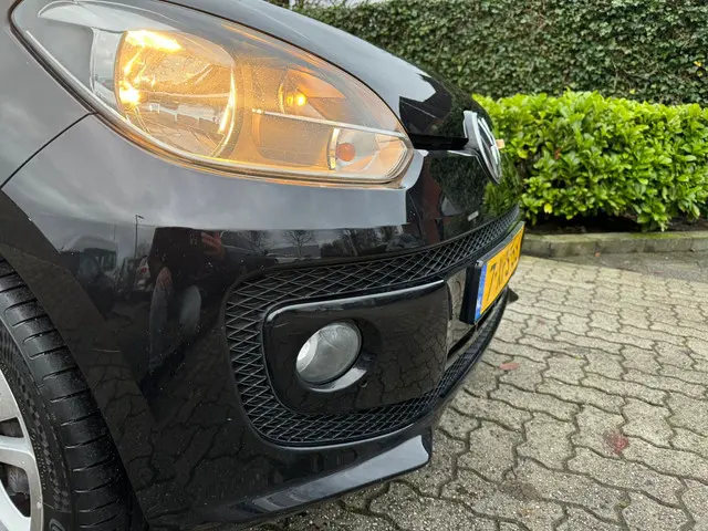 Volkswagen up! 1.0 sport up! 2014 Benzine 16