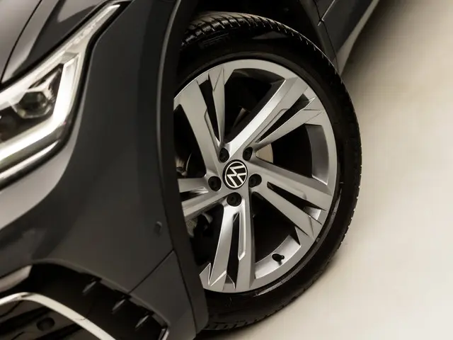 Volkswagen Tiguan 1.5 TSI R-Line 2023 Benzine 14