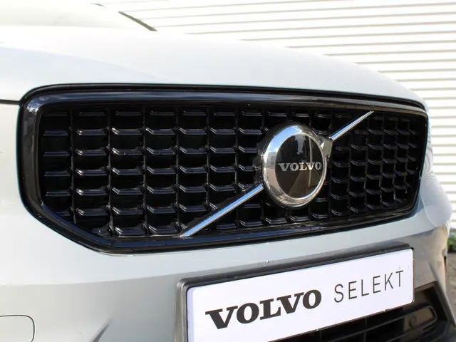 Volvo XC40 2.0 B4 Plus Dark 2025 Benzine 4