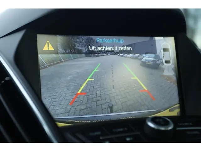 Ford C-MAX 1.5 TITANIUM 2016 Benzine 6