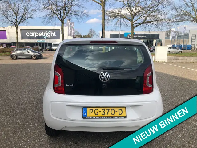 Volkswagen up! 1.0 cheer up! BlueMotion 2013 Benzine 4