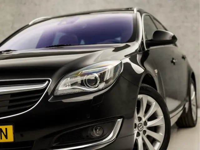 Opel Insignia Sports Tourer 1.6 T Sport 2017 Benzine 14
