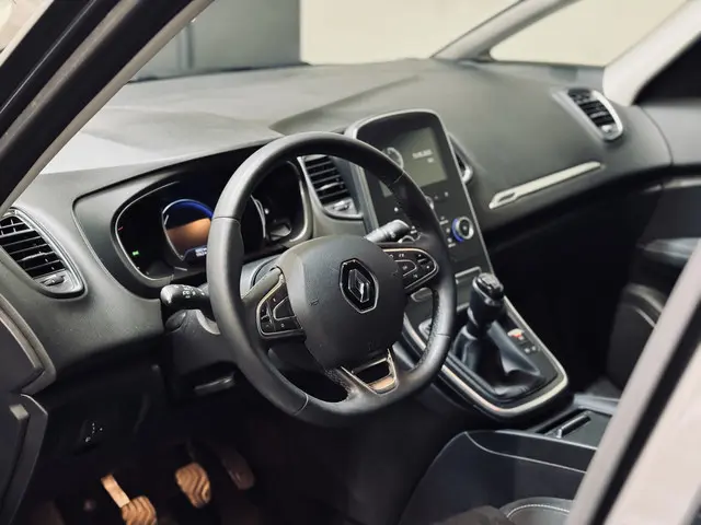 Renault Scénic 1.3 TCe Limited 2019 Benzine 15
