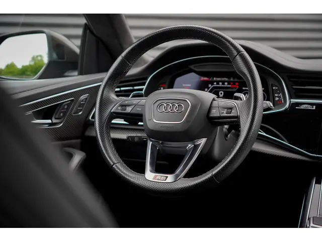 Audi Q8 4.0 TFSI RS Q8 quattro 2021 Benzine 16