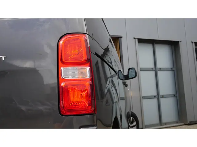 Peugeot Expert 2.0 122PK BlueHDI 120 Premium 2019 Diesel 30
