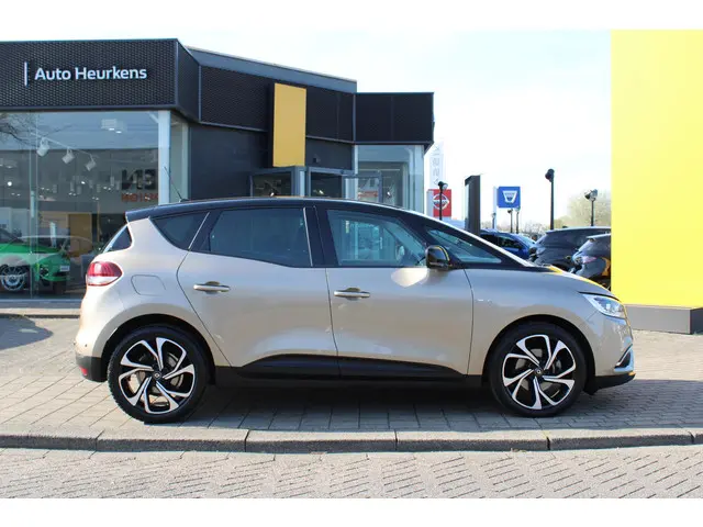 Renault Scénic 1.3 TCe Bose 2018 Benzine 26