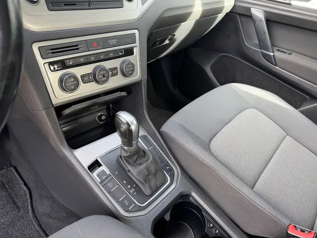 Volkswagen Golf Sportsvan 1.2 TSI Highline 2015 Benzine 18