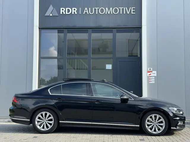 Volkswagen Passat 2