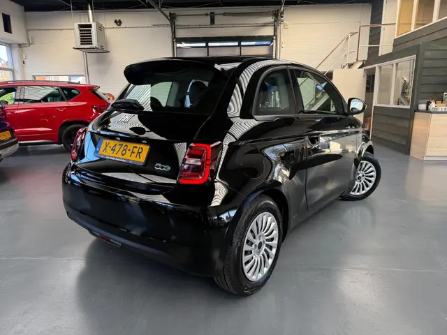 Fiat 500e Urban 42 kWh |NAP| 2023 Elektrisch 2