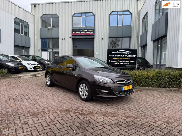 Opel Astra 1.6 GT AUTOMAAT!! 2016 Benzine