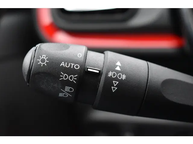 Citroën C3 PureTech 110 EAT6 Shine 2018 Benzine 11