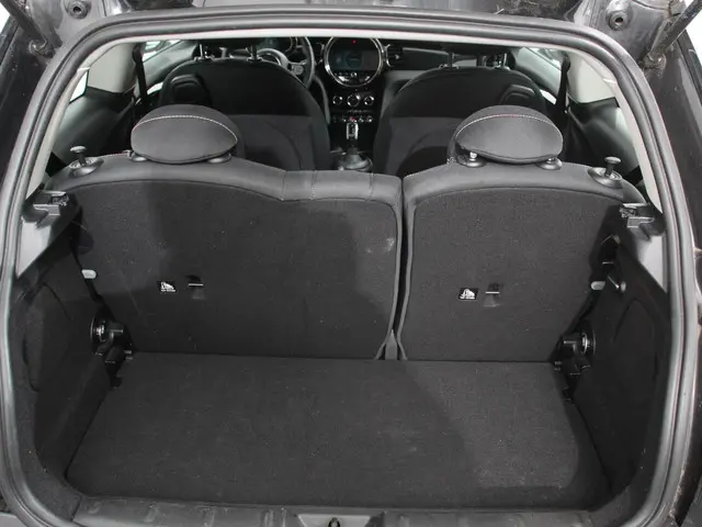 MINI Cooper Mini 1.5 Essential Trim 2022 Benzine 22