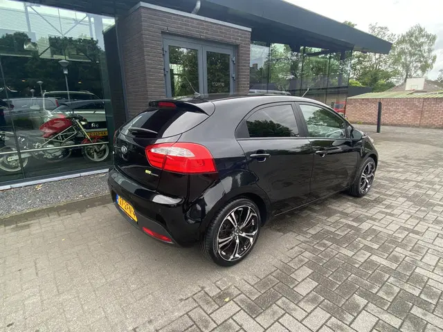 Kia Rio 1.2 CVVT Super Pack 2013 Benzine 5
