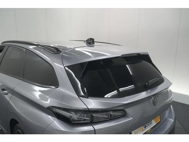 Peugeot 308 SW PureTech 130 EAT8 GT 2024 Benzine 24