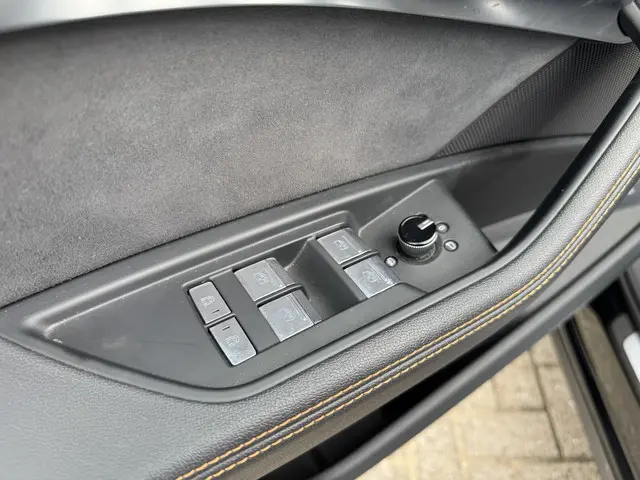 Audi e-tron 55 quattro S edition 2022 Elektrisch 26