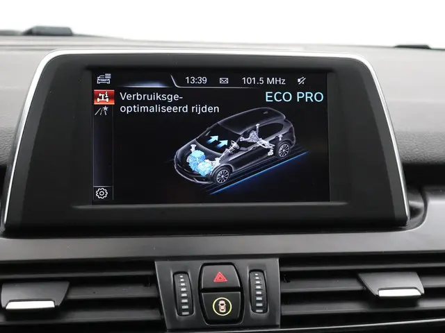 BMW 2 Serie Active Tourer 218i 136 PK AUT. 2015 Benzine 23