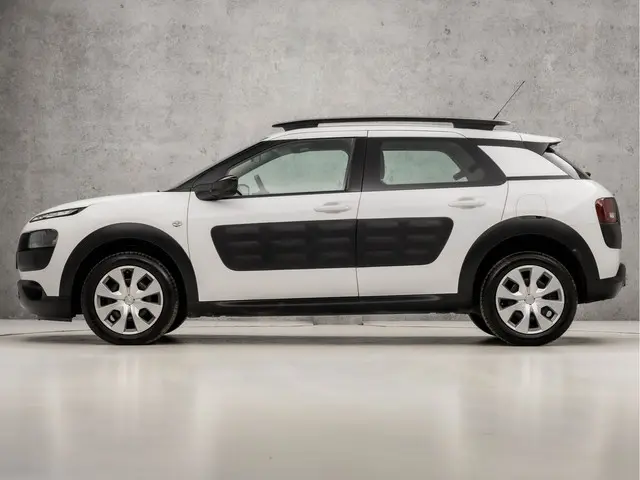 Citroën C4 Cactus 1.2 PureTech Shine Sport 2016 Benzine 2