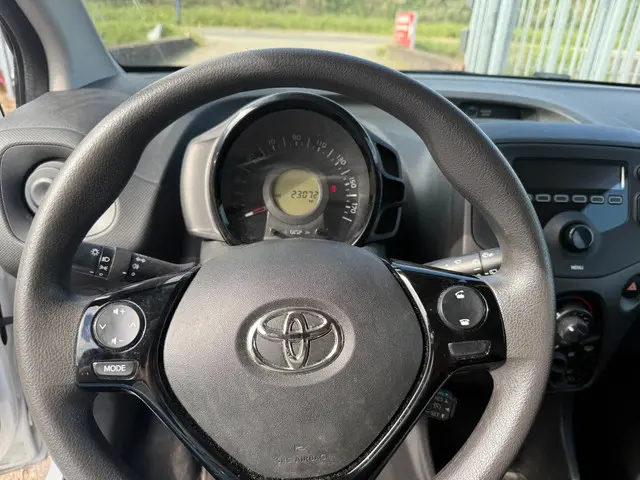 Toyota Aygo 1.0 VVT-i x-fun 2022 Benzine 11