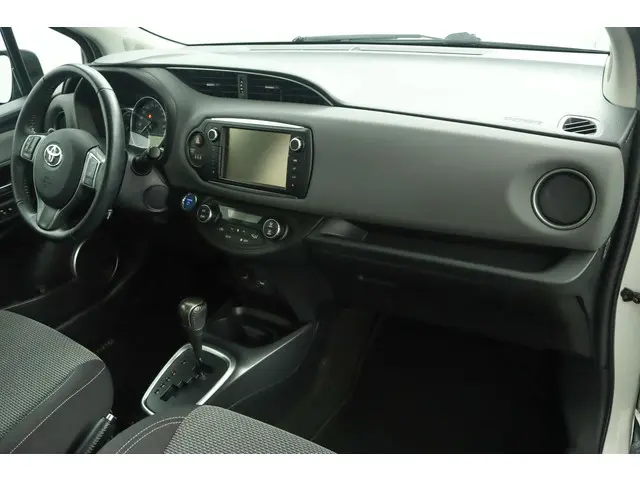 Toyota Yaris 1.5 Hybrid Lease 2015 Hybride Benzine 42