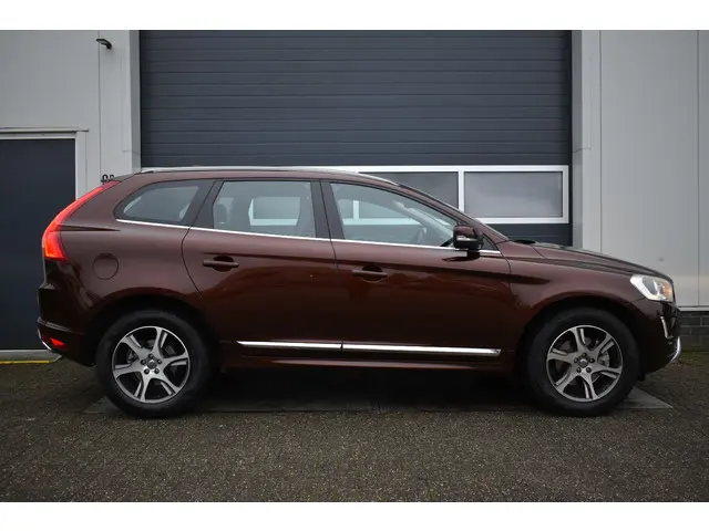 Volvo XC60 2.0 D4 FWD Summum automaat 2014 Diesel 6