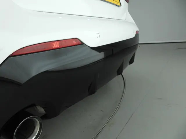 BMW 1 Serie 5-Deurs 118i 2022 Benzine 37