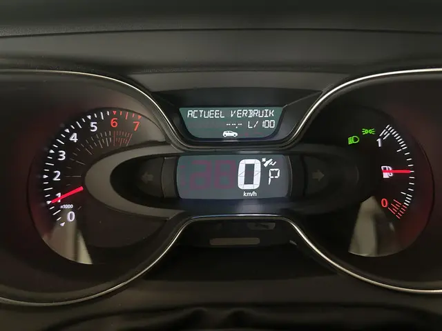 Renault Captur 1.2 TCe 120 EDC Intens 2017 Benzine 39