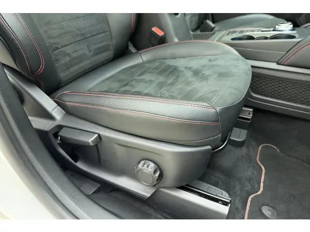 Ford Kuga 2.5 PHEV Vignale 2021 Hybride Benzine 16