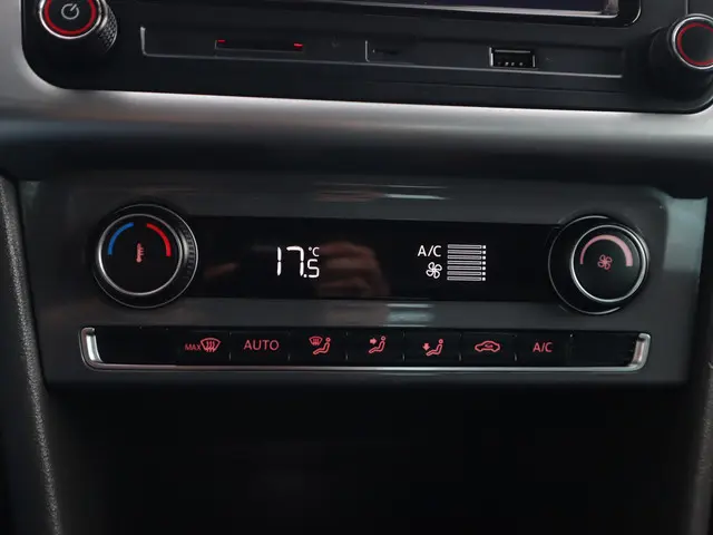 Volkswagen Polo 1.2 TSI First Edition 2014 Benzine 9