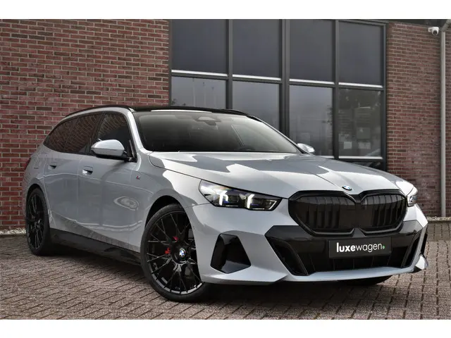 BMW 5 Serie Touring 520i M-Sport 2024 Benzine 19