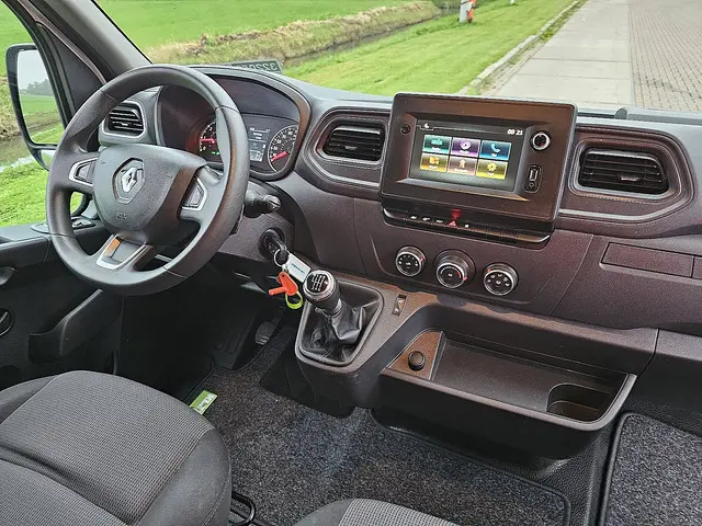Renault Master 2.3 2022 Diesel 8