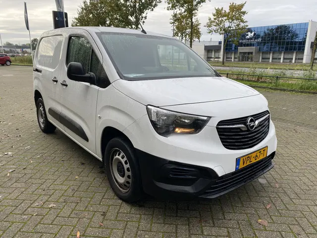 Opel Combo 1.5D L1H1 Edition 2022 Diesel 4