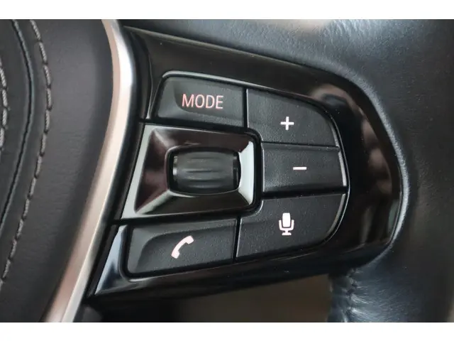 BMW 5 Serie Sedan 2019 Benzine 13