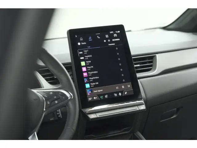 Renault Captur Mild Hybrid 160 EDC Techno 2025 Benzine 57