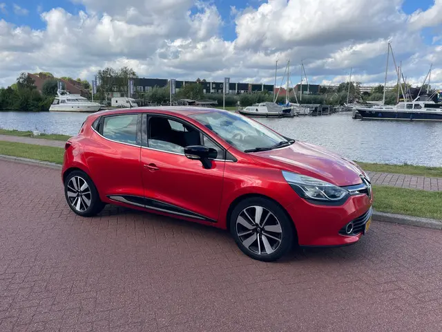 Renault Clio 1.2 GT 2015 Benzine