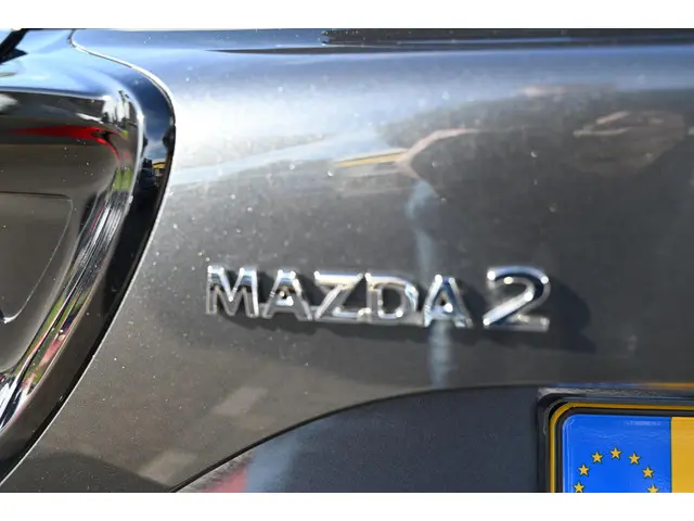 Mazda 2 Hybrid 1.5 Centre-line 2025 Hybride Benzine 10