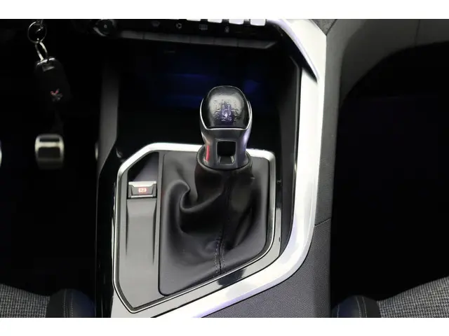 Peugeot 5008 1.2 PureTech Allure 2017 Benzine 25