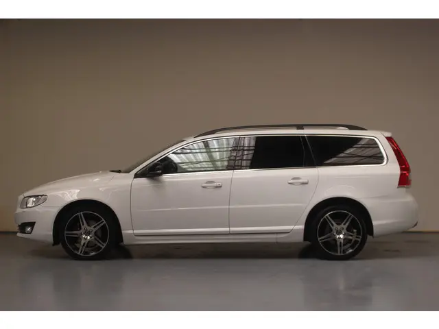 Volvo V70 2