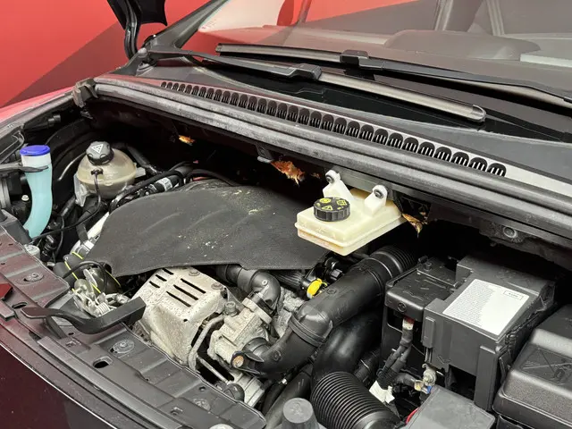 Peugeot 3008 1.2 PureTech Style 2016 Benzine 12