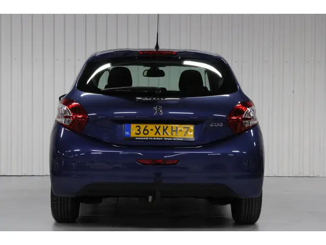Peugeot 208 1.4 VTi Envy 2012 Benzine 7